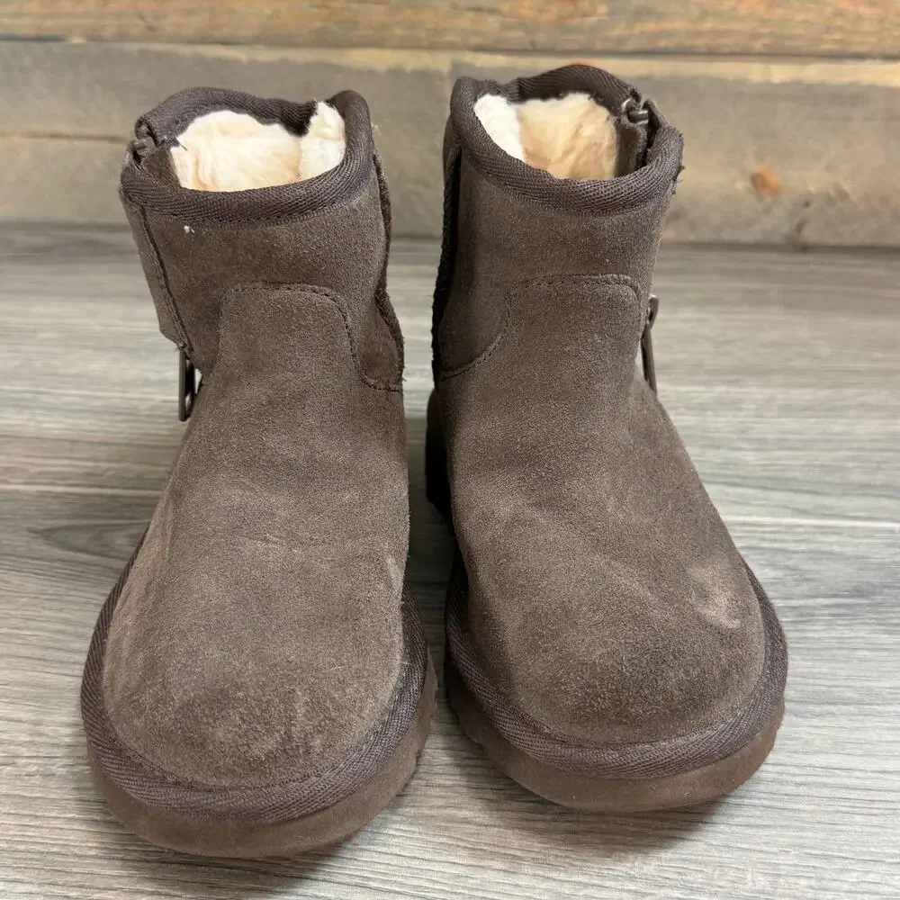 Ugg Plush Kids Adri Classic Mini Shearling Lined Boots Size US 9 Brown Side Zip